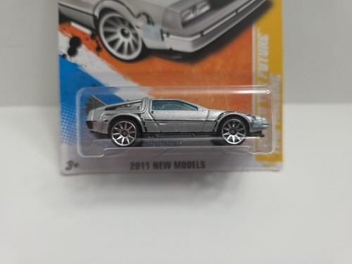 Hot Wheels 2011 New Models Back To The Future Time Machine - Picture 2 of 9