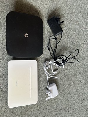 2x WLAN Router (Zyxel + Vodafone)