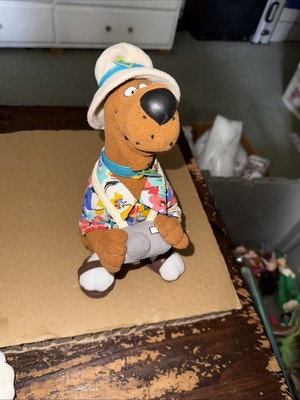Tourist Scooby Doo 9  Stuffed Animal Plush Dog 2001 Hawaiian Shirt Camera VTG