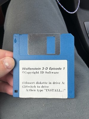 Wolfenstein 3D Rare Early Shareware Version Episode 1 PC 3.5  Floppy
