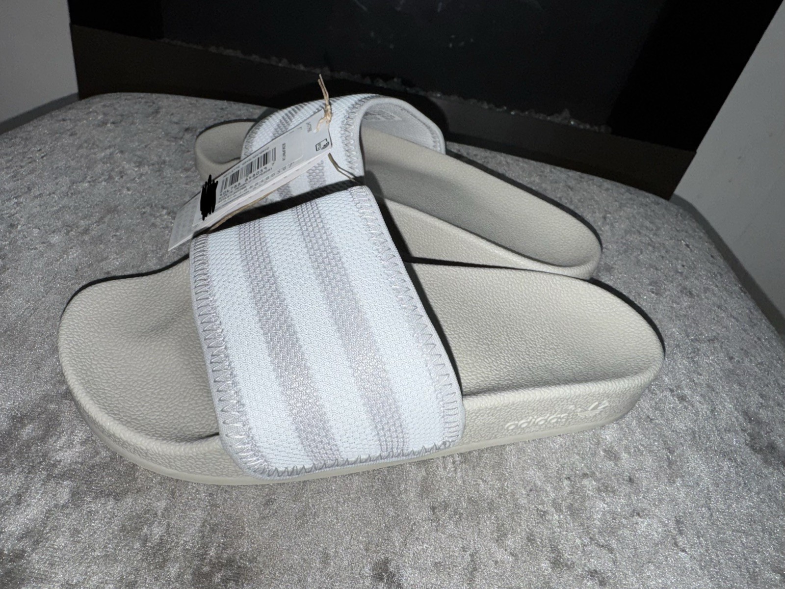 adidas Sportswear Originals Adilette Slides Men Women Sandales Slippers Size-6 image 10