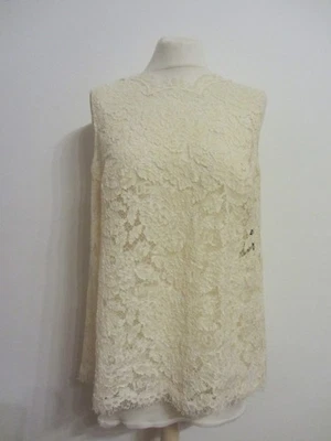edle ärmellose Bluse von Dolce & Gabbana in der ital. Größe 44 (DE: 40) in beige - Bild 1 von 4