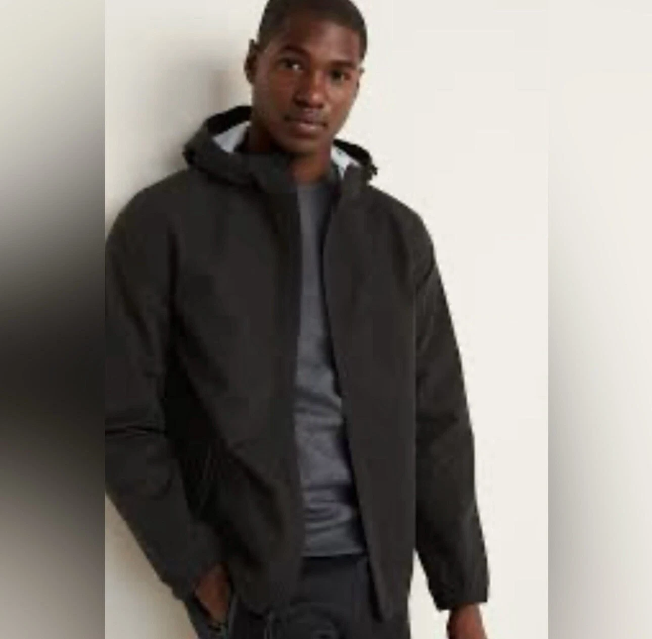 Old Navy Men’s Softshell Water Resistant Jacket Black Size Medium