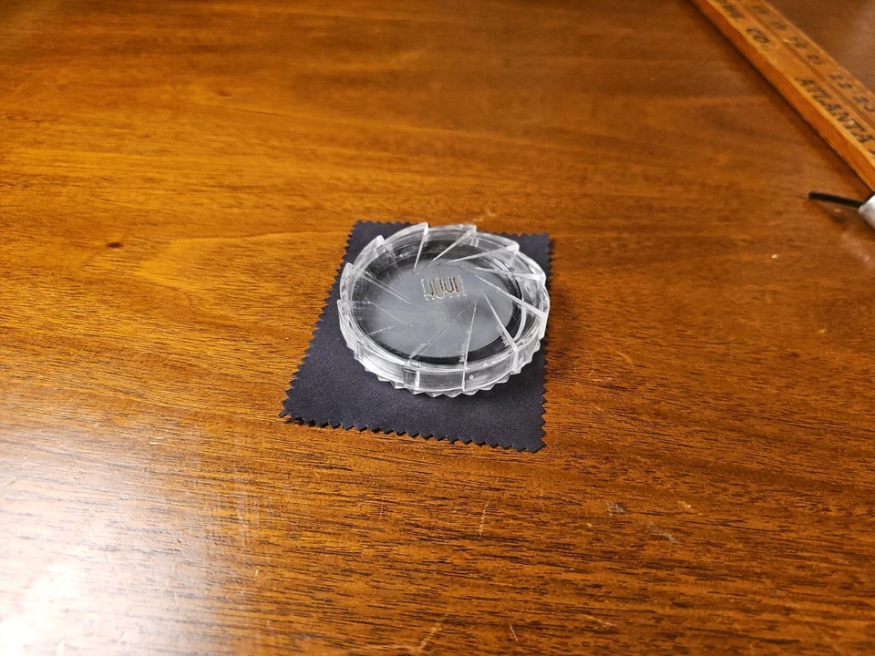 Toshiba 55 mm P.L. (Polarizer) Screw-In Filter  - Image 2 of 2