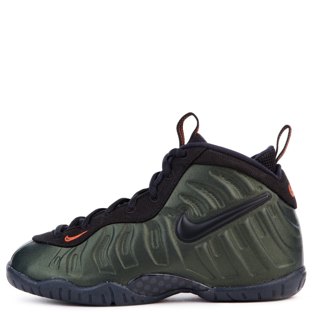hunter green foamposites