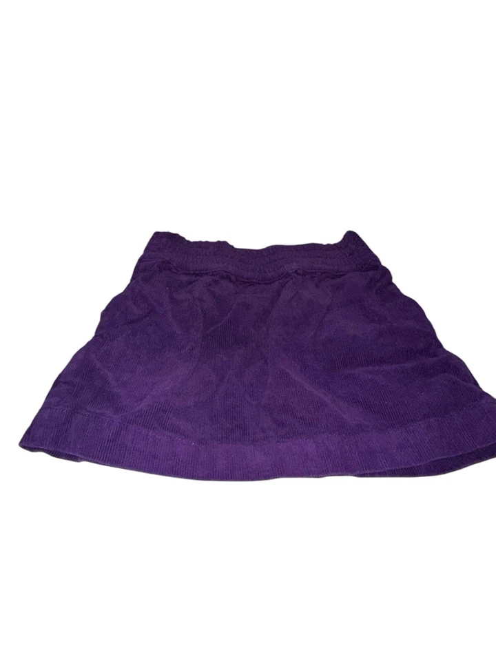 Falda de pana Mini Boden para niñas pequeñas talla 3-4 años púrpura bolsillos detalle de botones Foto 3 de 4