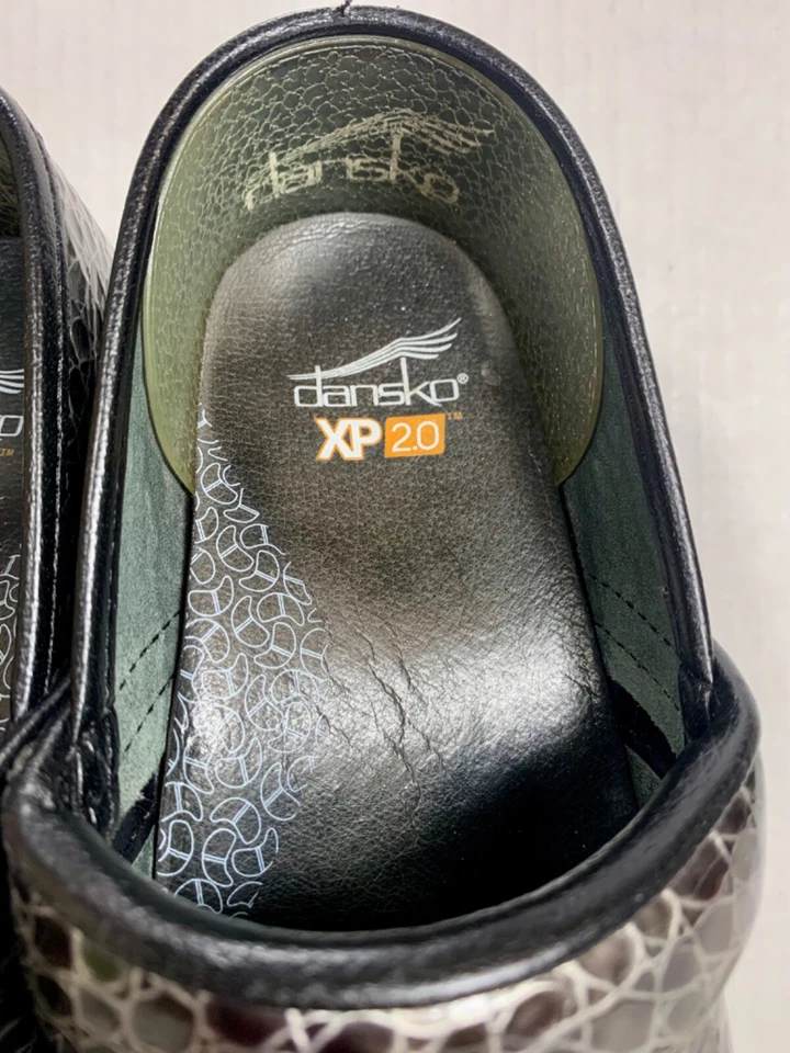 Zuecos Dansko XP 2.0 profesionales para mujer con estampado negro/blanco EU 37 US 7 Foto 3 de 4