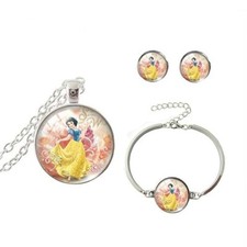 "Snow White the 7 Dwarfs" Handmade Jewelry Set with Snow White in Yellow Dress