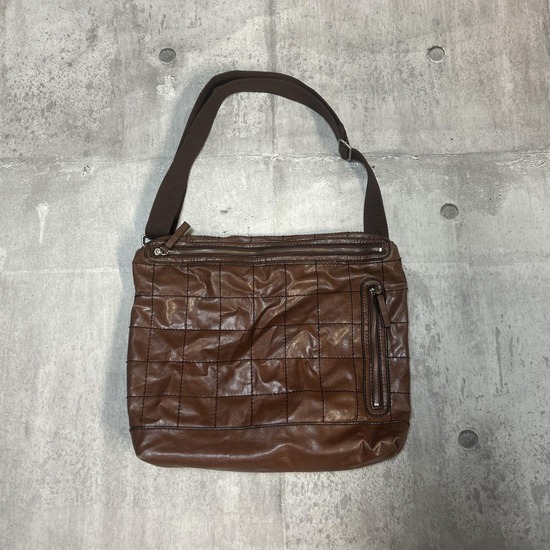 00’s archive leather shoulder bag BLACK 00's archive leather shoulder bag BLACK