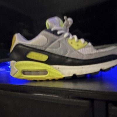 Nike Air Max 90 Men's Low Top Lace Up Sneakers Gray Black Volt