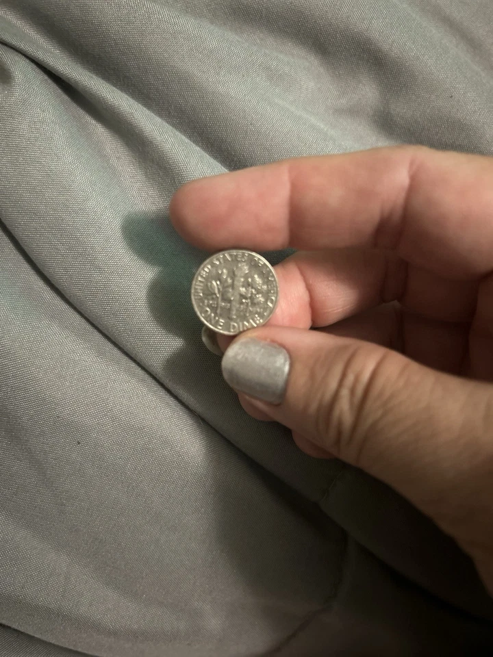 1976 d dime error off center observe  - Image 3 of 4