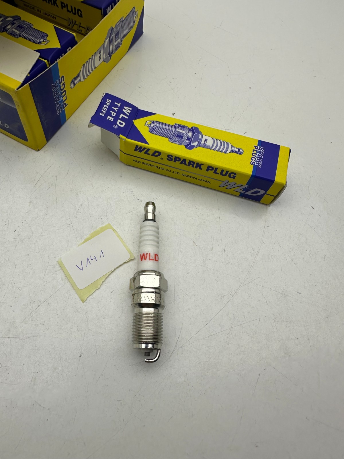6x Spark plug BP6EFS TALBOT CHEVROLET FORD USA CADILLAC LINCOLN PUCH MERCEDES