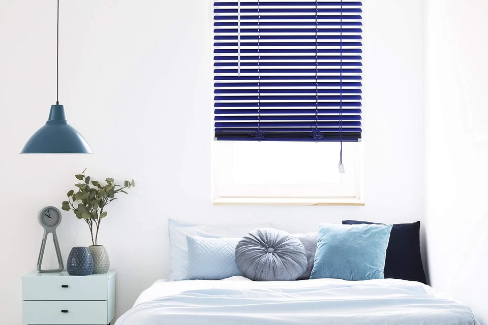 Victoria M Veneziana in Alluminio 80 x 130 cm Argento Montabile Senza Fori - Immagine 3 di 4