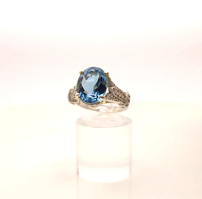 Elegante anillo suizo de topacio azul y z cúbico — plata de ley 925, tamaño 5,25, 4,33 g Foto 2 de 4