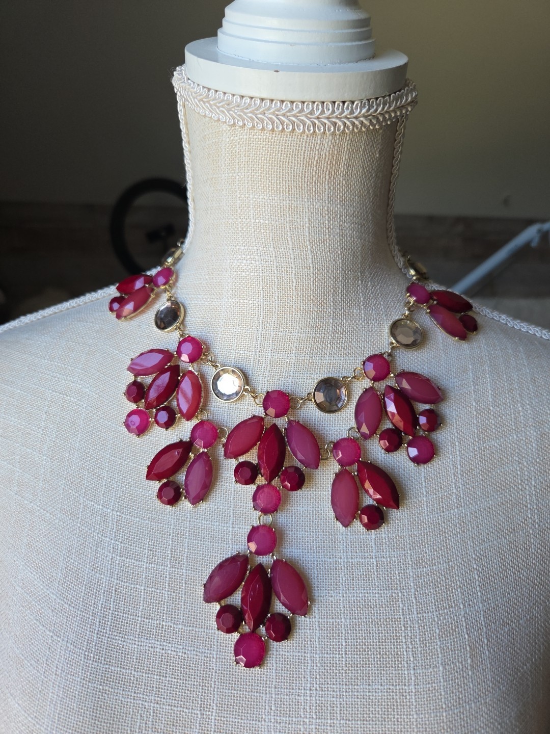 Statement Necklace Collar Silvertone  Burgundy Wi… - image 5