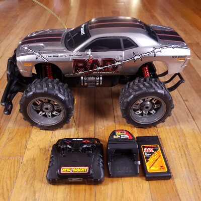 2011 New Bright Rc Car Dodge Challenger Bad Street Monster Truck