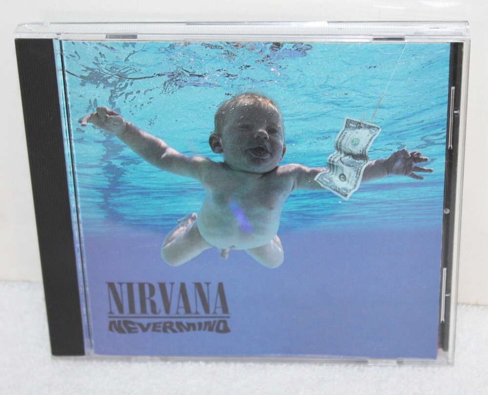 激レア希少美品ボックスレコードNirvana-Colored Vinyl Box 激レア希少美品ボックスレコードNirvana-Colored Vinyl Box