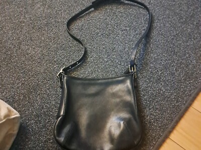 Vintage Coach #9204 Black Leather Slim Crossbody/Shoulder Bag w