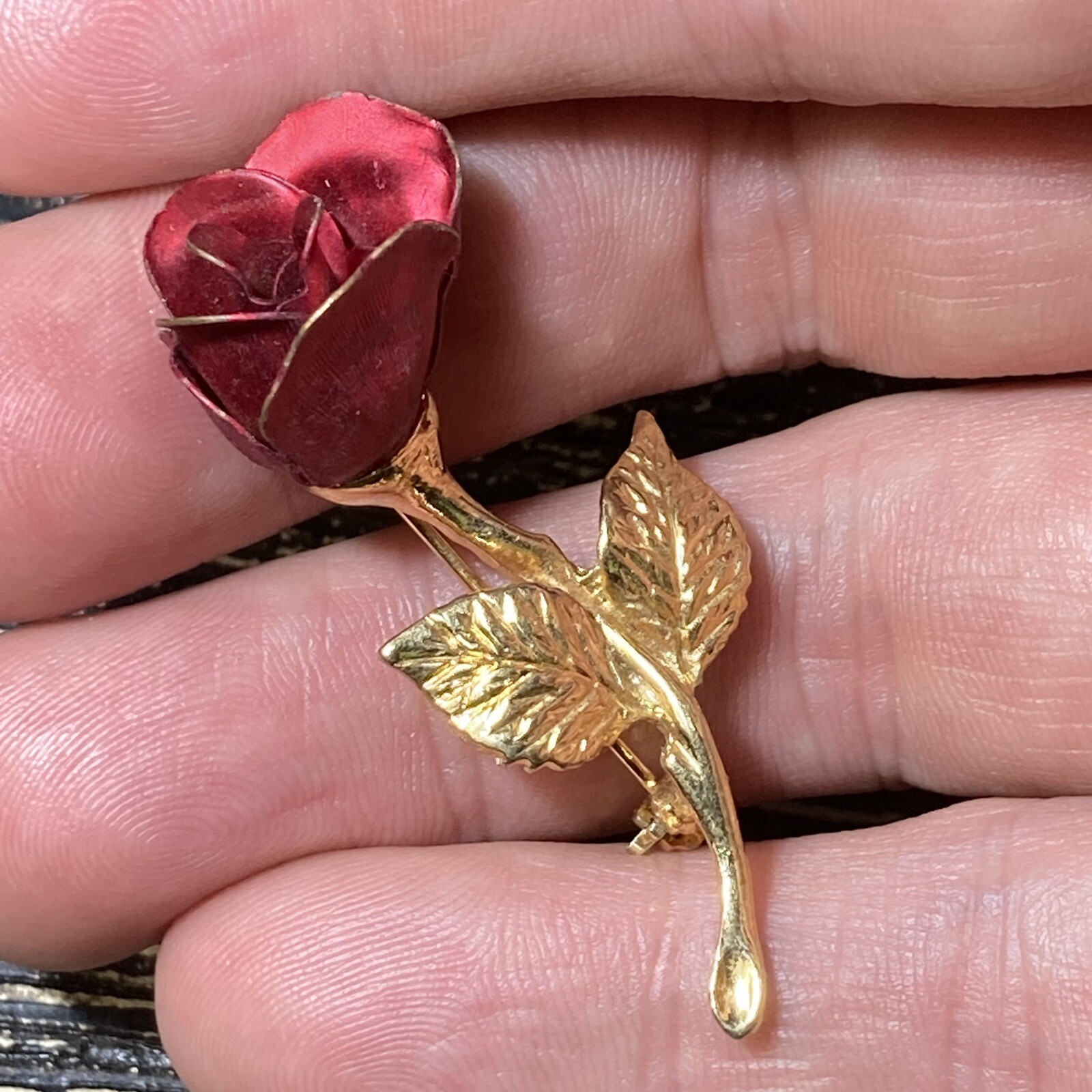 Rose Gold Tone Flower Brooch Lapel Pin Vest EUC K279