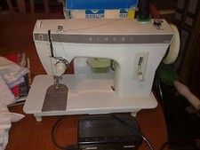 MACCHINA DA CUCIRE SINGER 259 COMPLETA E FUNZIONANTE MOTORE ELETTRICO