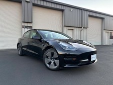 2022 Tesla Model 3 Long Range Sedan 4D