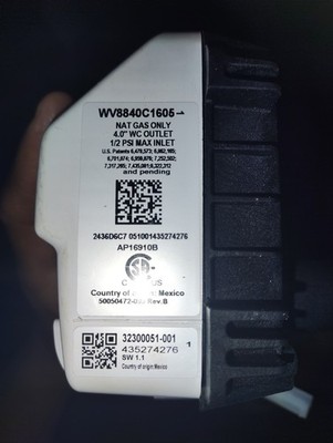 Resideo WV8840C1605 Water Heater Natural Gas Control Valve 32300051-001