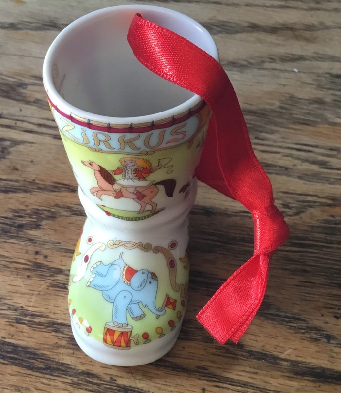 2002 Hutschenreuther Zirkus Porcelain Hand Painted Christmas Ornament 3" Germany