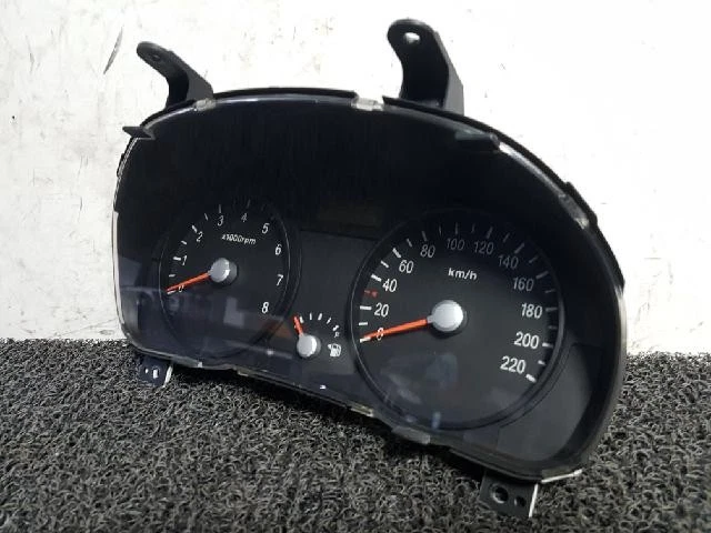 KIA Rio 2010 nuevos grupos de instrumentos Pride Foto 3 de 4