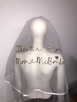 Personalisierter Junggesellinnenabschied Schleier Glitzer Design Herzdruck edel Herzen Wirbel