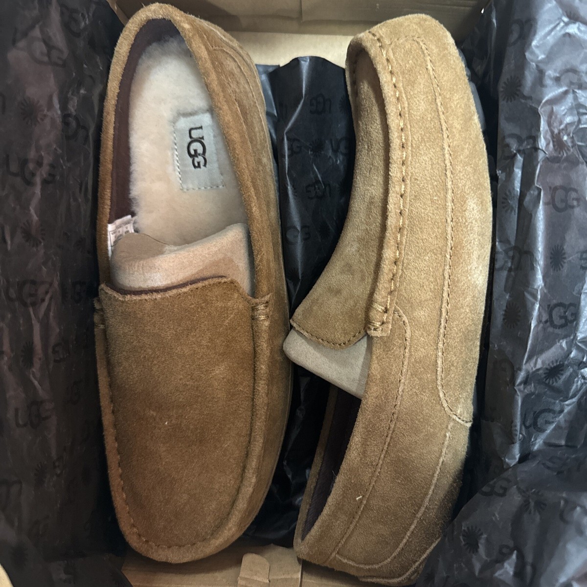 Ugg Mens Slippers Size 9 Alder Moccasin Slip On Sheepskin 