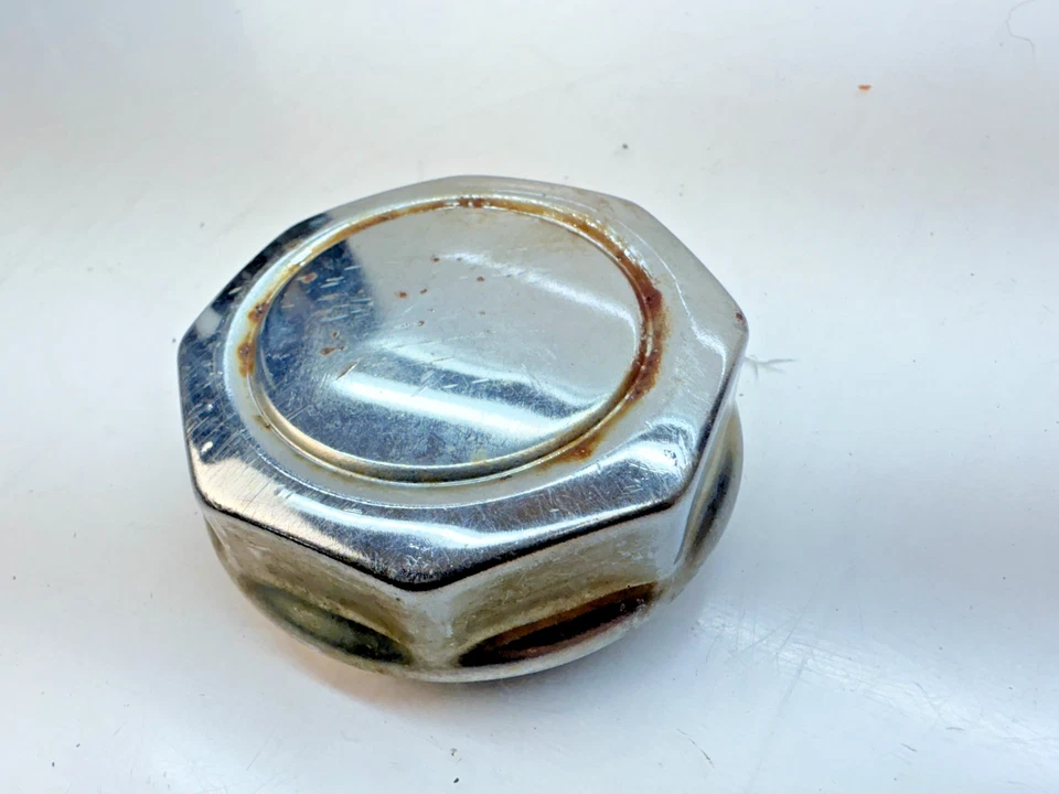 Tapa central de rueda de acero Mitsubishi Pajero Montero Galant L200 Mirage B84-22 Foto 3 de 4