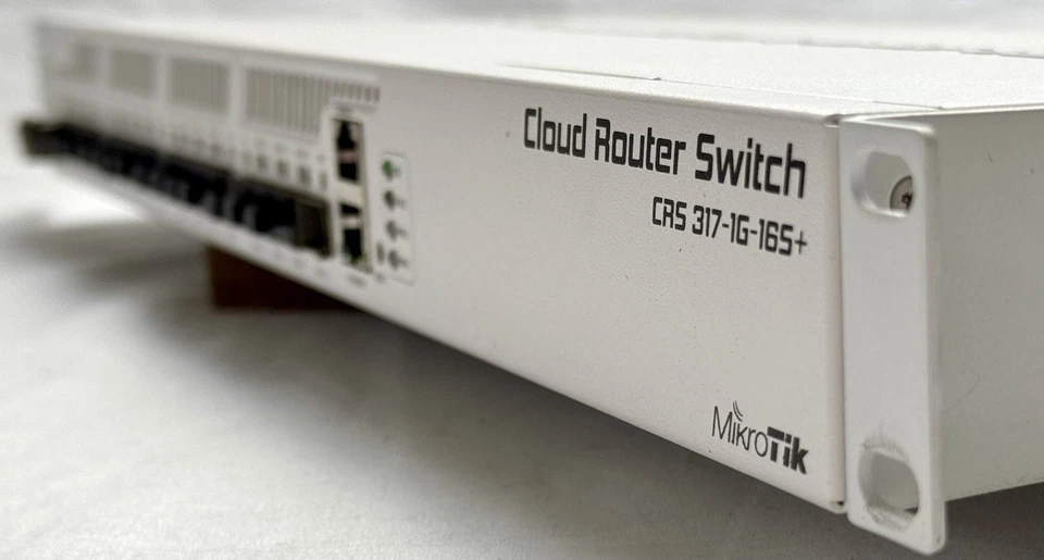 Conmutador administrado en router en la nube MikroTik CRS317-1G-16S+RM, 2PWR CBLs ENVÍO GRATIS 2 DÍAS Foto 3 de 4