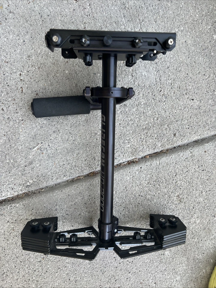Glidecam HD-2000 Stabilizer Kit with Weights and Attachments (Black) - Image 2 of 4