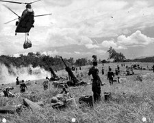 CH-47 Chinook Helicopter delivering supplies 8x10 Vietnam War Photo 368