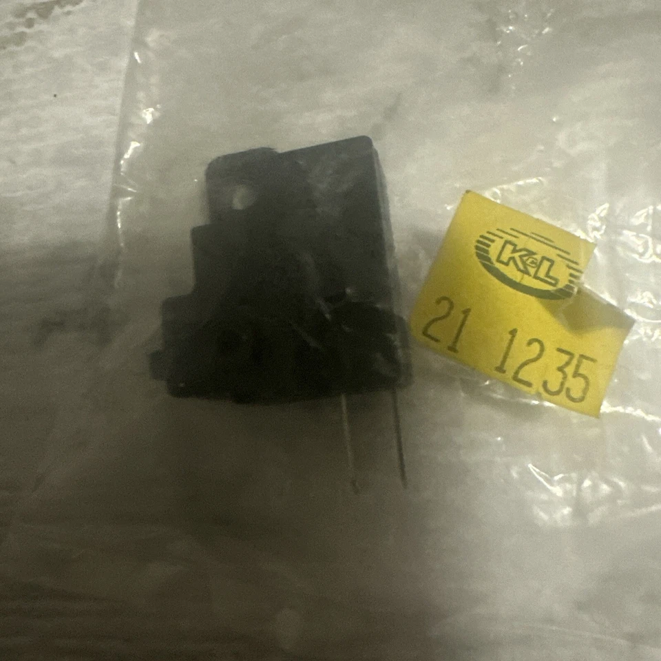 K&L 21-1235 FRT. INTERRUPTOR DE LUZ DE FRENO SE ADAPTA A HONDA Foto 2 de 4
