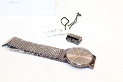 Liebeskind Berlin Damenarmbanduhr LT-0299-MQ Quarz Mineralglas 