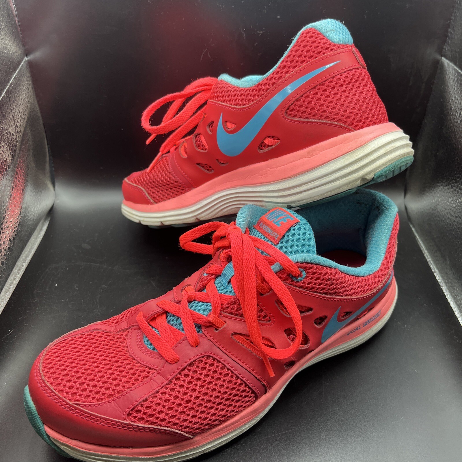 Size 7.5 - Nike Dual Fusion Lite Pink Blue Running Shoes