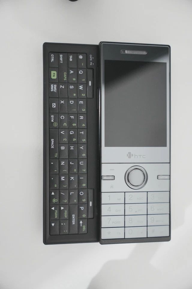 HTC S740 Brand New Unboxed – Orange Locked – Rare Windows Mobile Slider QWERTY - Image 4 of 4