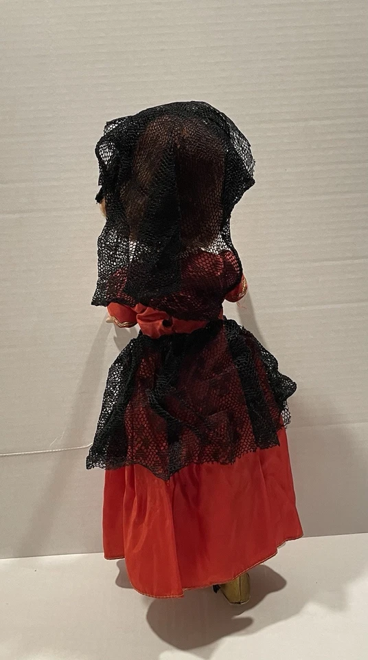 "Muñeca vintage Uneeda 14"" Rita Hayworth Carmen ojos dormidos 1940 composición" Foto 4 de 4