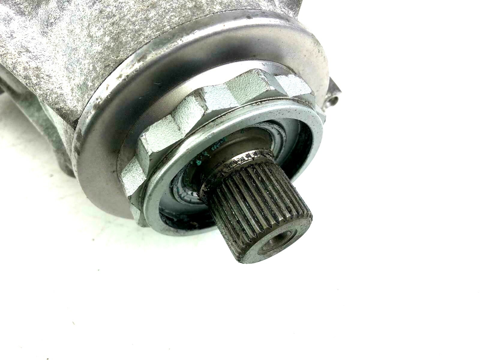 BMW X1 F48 15-19 2.0D XDrive MSPORT / DIFFERENTIAL TRANSFER BOX 