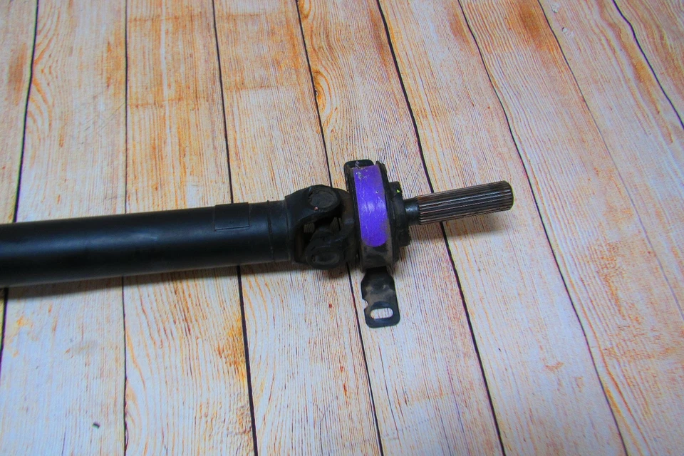 Jaguar XJ8 2004-09 VANDEN PLAS - CARROCERÍA LARGA - eje de transmisión trasero eje de transmisión línea OEM Foto 3 de 4