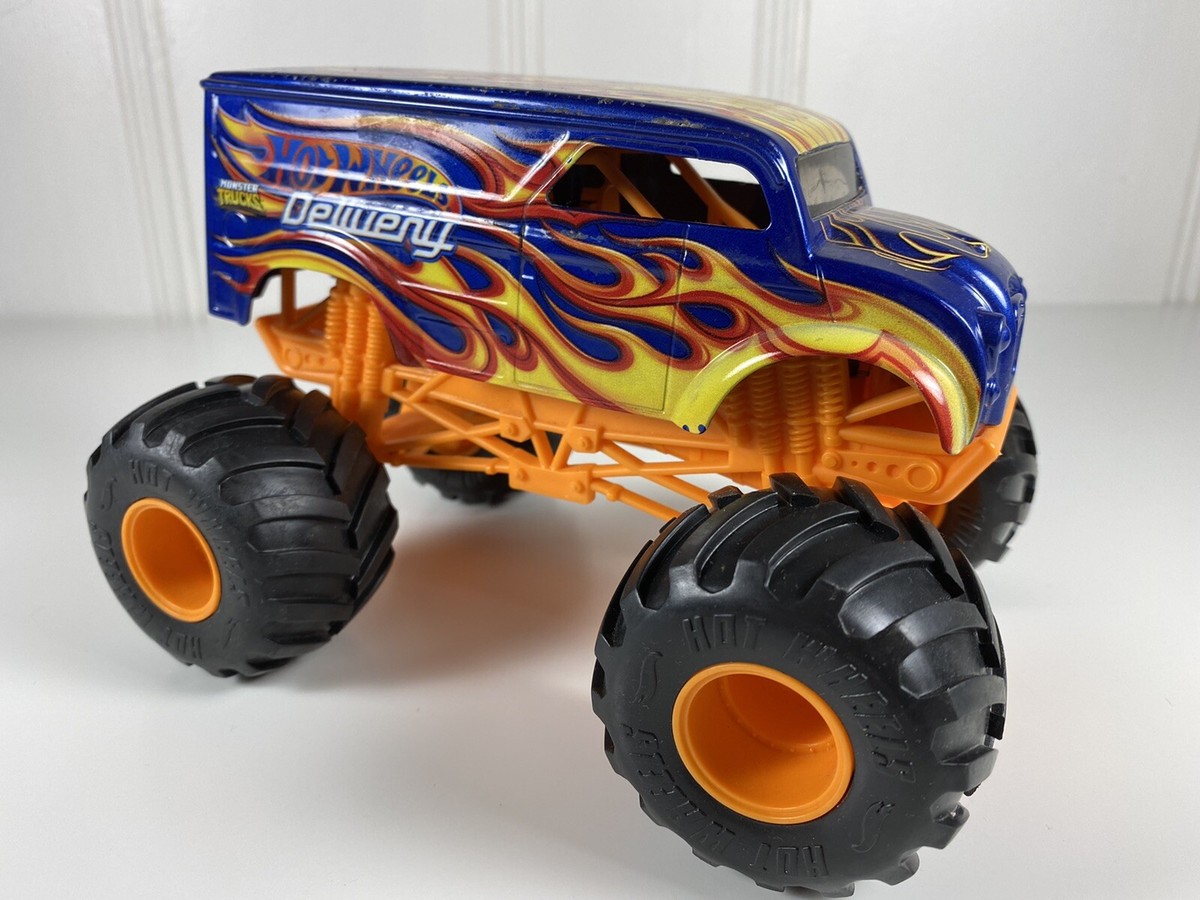 Hot Wheels Monster Jam Trucks 1:24 Giant Wheels Blue Orange With