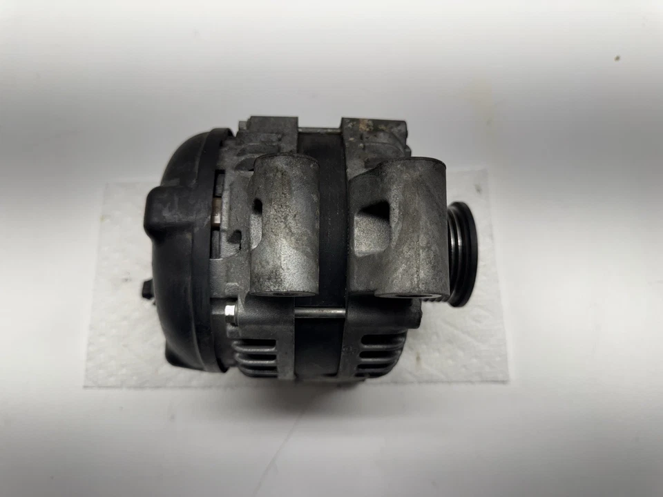 2010 2011 2012 2013-15 Jaguar XF XFR XJ Alternator Generator Assy 8W83-10300-AC - image 4 of 4