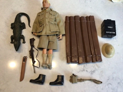 1969 GI JOE SOFT HEAD MOUTH OF DOOM SET W CORECT 69 JOE, ALLIGATOR , RIFLE , ETC