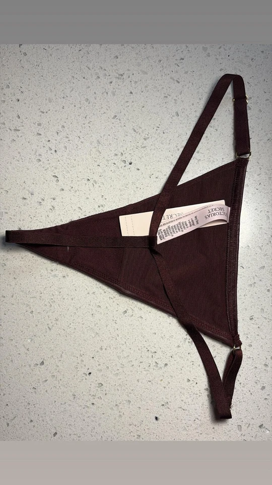 Victoria's Secret очень сексуальный бюстгальтер из искусственной кожи размер S и V-струнные трусики размер S новый с Ярлыками - Изображение 4 из 4