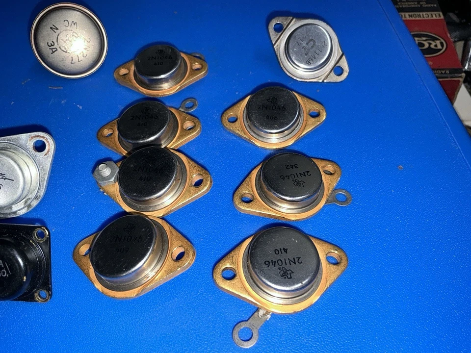 Lot of 12 transistor (7) TI 2N1046 & (2) TI 2N389 & Bendix 2N375 &2N277 &2N1146B - Image 4 of 4