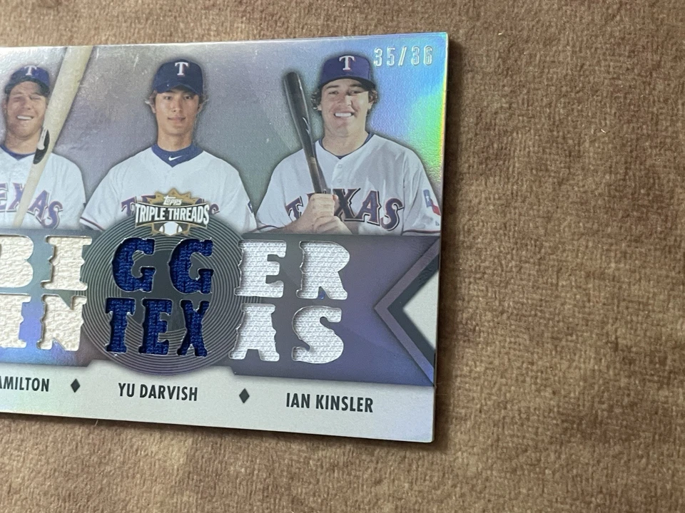 2011 Topps Triple Threads Relics/36 Yu Darvish Ian Kinsler Josh Hamilton Texas Foto 2 de 4