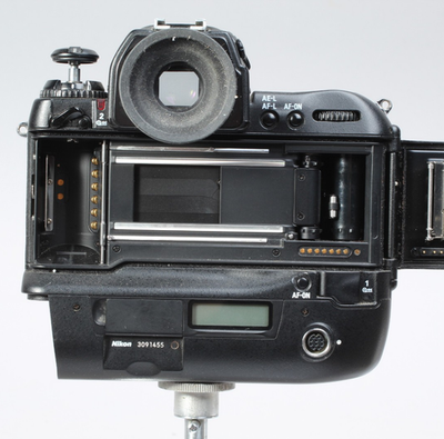 ニコン F5 動作品 NIKON F5 35MM SLR FOR PARTS OR REPAIR WONT TURN ON NO BATT TRAY