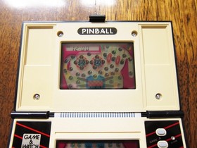 NINTENDO Pinball Game and Watch in Excellent Condition (PB-59) 1983