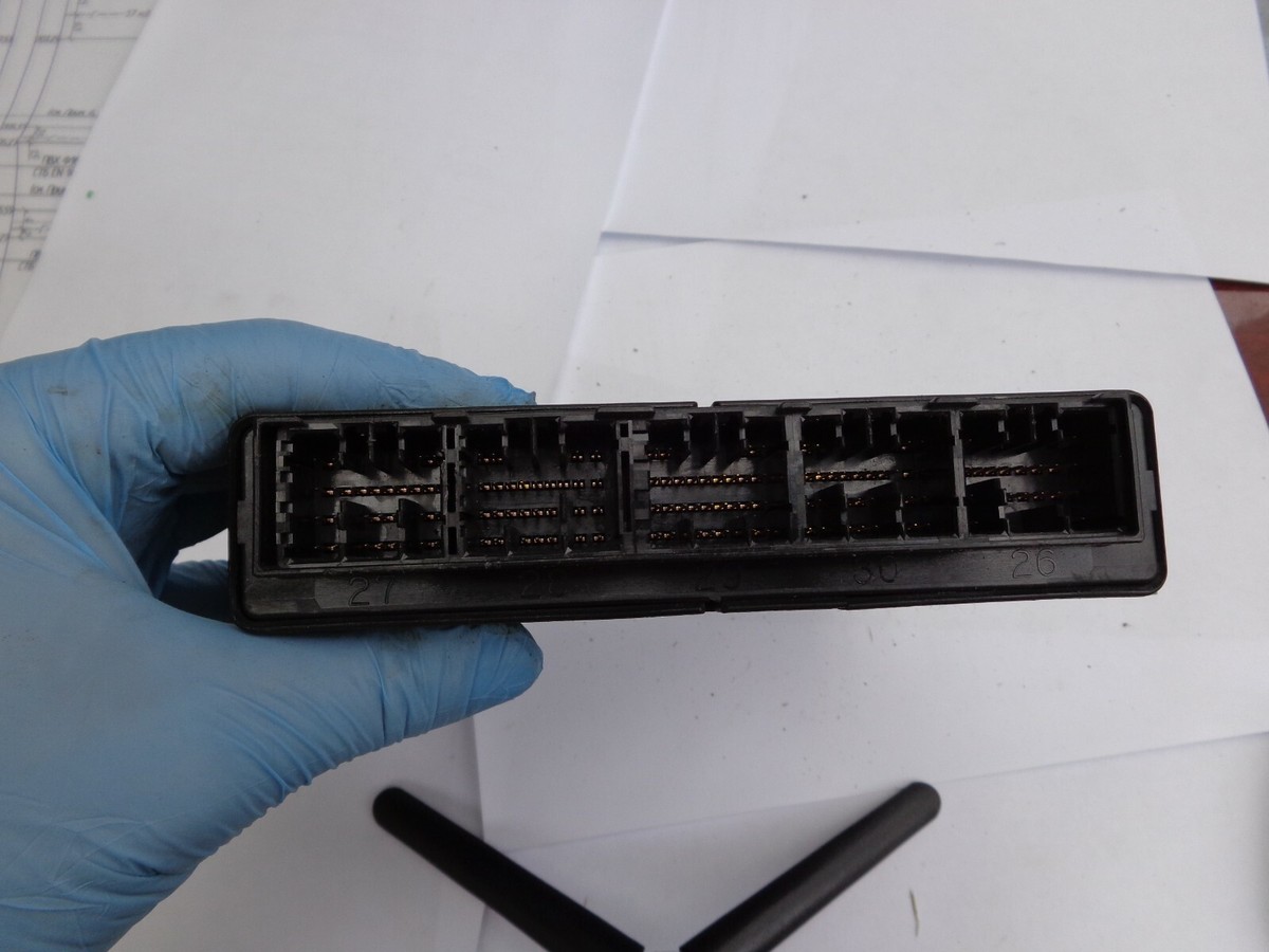 mi~☆ ECU MN132788 E6T41873 Mitsubishi Grandis 2.4 NA4W 4G69 2003